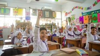 Pemerintah Segera Gelar Rapat Tingkat Menteri untuk Bahas Putusan MK soal SD-SMP Gratis