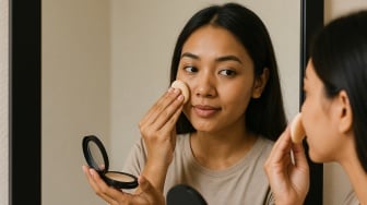 5 Bedak Murah Tahan Keringat Mulai Rp 60 Ribuan, Semakin Berkeringat Semakin Glowing!