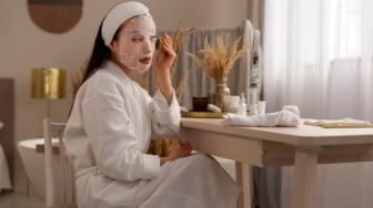 5 Skincare Murah yang Ampuh Bikin Glowing, Harga di Bawah Rp50 Ribu!