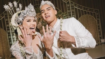 Detail Hampers Mewah dan Souvenir Premium di Pernikahan Al Ghazali dan Alyssa Daguise