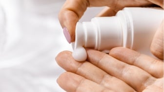 5 Rekomendasi Moisturizer Tanpa Alkohol dan Parfum, Aman Perbaiki Skin Barrier