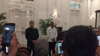 Di Balik Hujan, Dedie Rachim Ungkap Alasan Denny Mulyadi Jadi Sekda Bogor