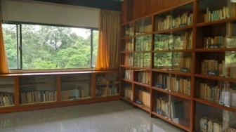 Kesenjangan Perpustakaan: Kota Penuh Bacaan, Desa Masih Kekurangan