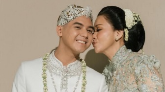 Ahmad Dhani Puji Irwan Mussry di Pernikahan Al Ghazali, Ini Reaksi Tak Terduga dari Maia