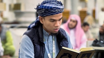 Suaranya Bikin Merinding, Ini Sosok Muzzamil Hasballah yang Jadi Qari di Pernikahan Al Ghazali