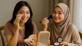 5 Bedak Terbaik untuk Sehari-hari: Bikin Wajah Glowing dan Tahan Lama, Mulai Rp 40 Ribuan!