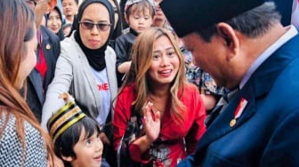 'Pak, Belikan Lego!' Video Bocah 'Todong' Presiden Prabowo di Rusia