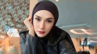Tingkah Mulan Jameela di Depan Orang Tua Alyssa Daguise Digunjing