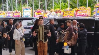 Ahmad Dhani Gelar Pesta Ngunduh Mantu Al Ghazali: Tamu VIP dan Dekorasi Sultan!