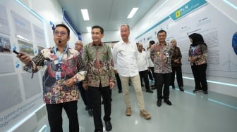 Ekspansi Industri Hijau: Pabrik Panel Surya Diresmikan di Kendal, Dorong Kemandirian Energi Nasional