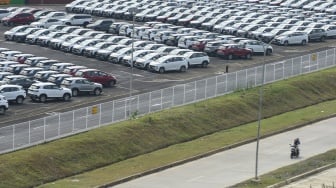 Pasar Otomotif Indonesia Masih Lesu, Penjualan Mobil Turun 15 Persen