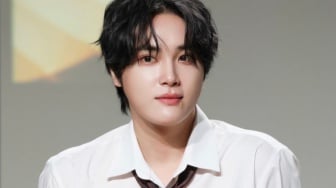 Ju Haknyeon Klarifikasi Tak Terlibat Prostitusi Lewat Surat Tulisan Tangan