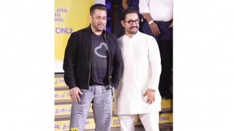 Shah Rukh Khan hingga Salman Khan Hadiri Gala Premier Film Terbaru Aamir Khan, Sitaare Zameen Par