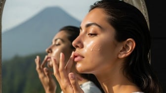 4 Skincare Wardah Terbaik Hempas Kulit Kusam dan Berminyak, Wajah Glowing Seharian!