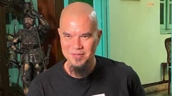 Ahmad Dhani Bungkam Saat DPR Bela Agnez Mo, Takut Kehilangan Jabatan?
