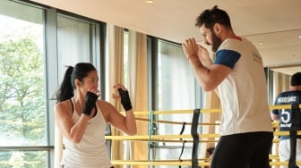 Rahasia di Balik Tubuh Baru Anggun: Latihan Kickboxing Intensif Demi Serial Terbaru