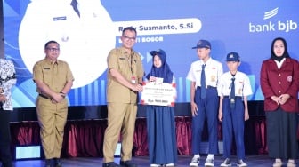 Sentuhan Rudy Susmanto, Beasiswa Pendidikan Mengalir untuk SMP Swasta dan Guru PAUD di Bogor
