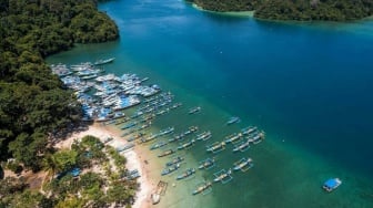 Pantai Sendang Biru: Seribu Spot Ikan di Gerbang Menuju Pulau Sempu