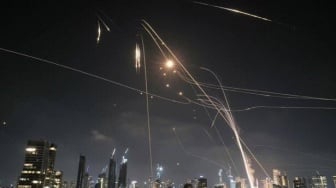 Harga Minyak Meroket Usai AS Serang Iran, DPR Ingatkan Pemerintah Soal Beban APBN