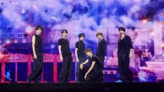Ada SEVENTEEN hingga Park Bogum, TWS Sedot 16 Ribu Fans di Konser Perdana