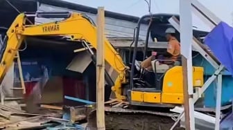 Puluhan Bangunan Liar di Roxy Ciputat Dibongkar, Diduga Jadi Sarang Prostitusi dan Narkoba