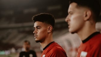 Keputusan Buruk FC Twente: Usir Mees Hilgers, Sambut Bek Israel