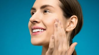 5 Makanan Bikin Wajah Glowing Menurut Dokter Kulit, Rahasia Cantik Alami dari Dalam