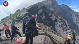 Pendaki Brasil Ditemukan Tersangkut di Tebing Rinjani usai Hilang 3 Hari