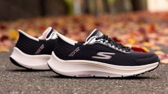 4 Rekomendasi Sepatu Olahraga Wanita Skechers: Stylish dan Nyaman untuk Sehari-hari
