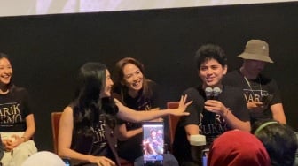 Tampil Brewokan Hingga Gondrong, Aliando Syarief Bantah Jadi Dukun