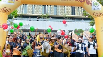 Tradisi Menjamu, Saat Warisan Budaya Berpadu dengan Fashion Modern