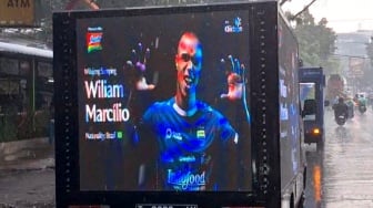 Cara Tak Biasa Persib Perkenalkan Rekrutan Anyar William Marcilio: Diarak Keliling Bandung