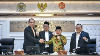 PKS Segarkan Fraksi DPR, Abdul Kharis Jadi Ketua, Ahmad Heryawan Geser Netty Prasetyani