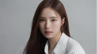 Nyaman dan Fashionable, Ini 4 Look Kasual Shin Se Kyung yang Bisa Kamu Tiru