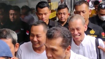 Sidang Narkoba Fariz RM: Senyum di Balik Jeruji, Ancaman Pasal Berlapis Menanti
