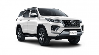 Jangan Mau Rugi! Ini 5 Rekomendasi Mobil Bekas yang Harganya Nggak Gampang Anjlok