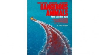 Review Film Dangerous Animals: Saat Lautan dan Hiu Jadi Satu Medan Sang Psikopat