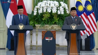 Usai Pertemuan Tertutup, Prabowo 'Girang' Bisa Sambut Anwar Ibrahim