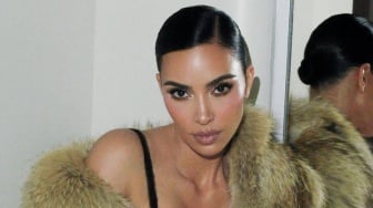 Geger 'Pitgina' di Ketiak Kim Kardashian saat Hadiri Pernikahan Jeff Bezos, Apa Itu?