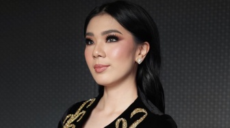 Penghasilan YouTube Chef Devina Hermawan, Foto Siomay Diduga Dicomot Adik Syahrini