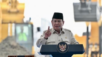 Prabowo Resmikan Proyek Raksasa Baterai Listrik Senilai 5,9 Miliar Dolar AS di Karawang