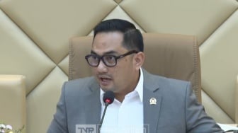 Komisi II Rapat Bareng MenpanRB hingga Kepala Daerah, Bahas Kepastian ASN Boleh WFA
