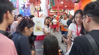 Deretan Booth Bagi-bagi Gratisan di Jakarta Fair 2025, dari Kopi sampai Emas Batangan!