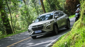 Performa Suzuki Fronx Melibas Berbagai Medan di Bumi Parahyangan