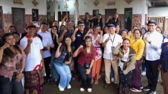 Wamen BUMN Kartika Wirjoatmodjo Kunjungi Nasabah PNM Mekaar di Desa Ulian, Kintamani, Bali