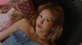 Jeon Somi Narasikan Luka Cinta Lewat Lagu EDM Bertajuk What You Waiting For