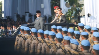 Momen HUT ke-79 Bhayangkara, Prabowo Berikan Tanda Kehormatan ke Sejumlah Satuan Polri