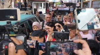 Massa Pendukung Geruduk PN Jakarta Selatan, Nikita Mirzani: Alhamdulillah