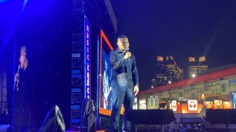 The Rain Bikin Baper di Tengah Hujan, Jakarta Fair 2025 Jadi Lautan Kenangan