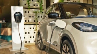 Cara Pasang Home Charging Mobil Listrik, Panduan Lengkap Daya Minimal dan Biayanya